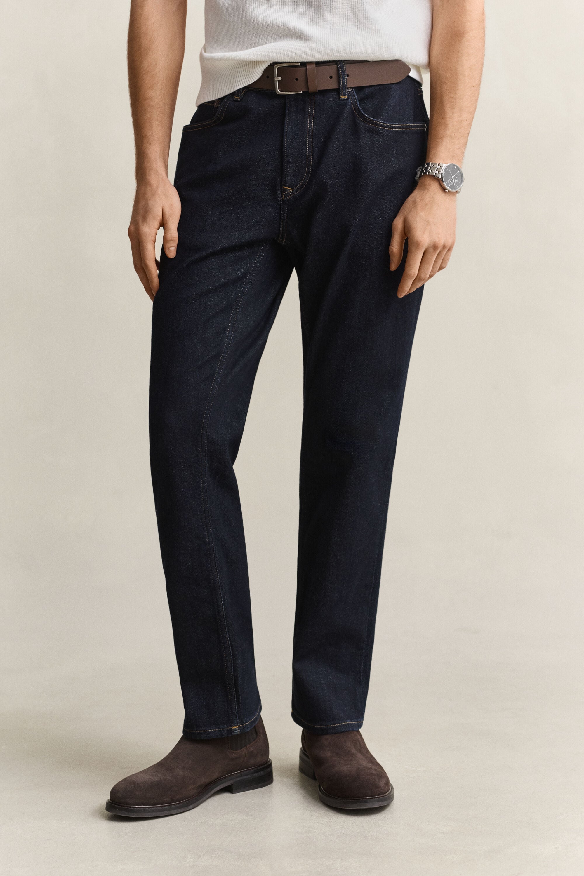 Regular jeans i let vask