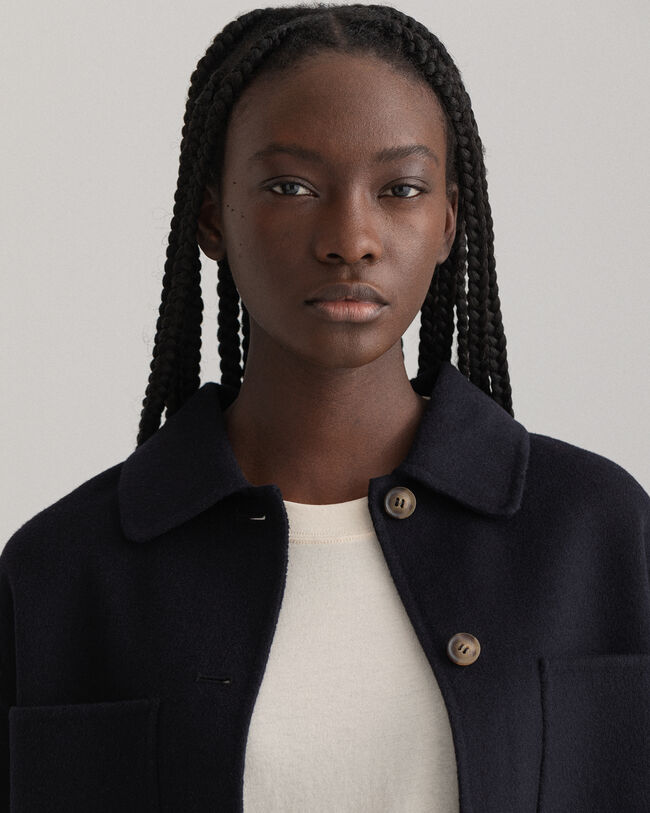 H&aring;ndsyet skjortejakke