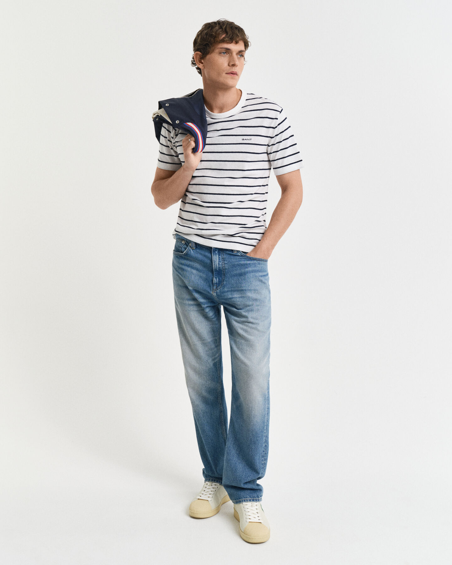 Stribet T-shirt af bomuld og h&oslash;r