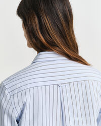 Regular fit poplin skjorte med tynde striber