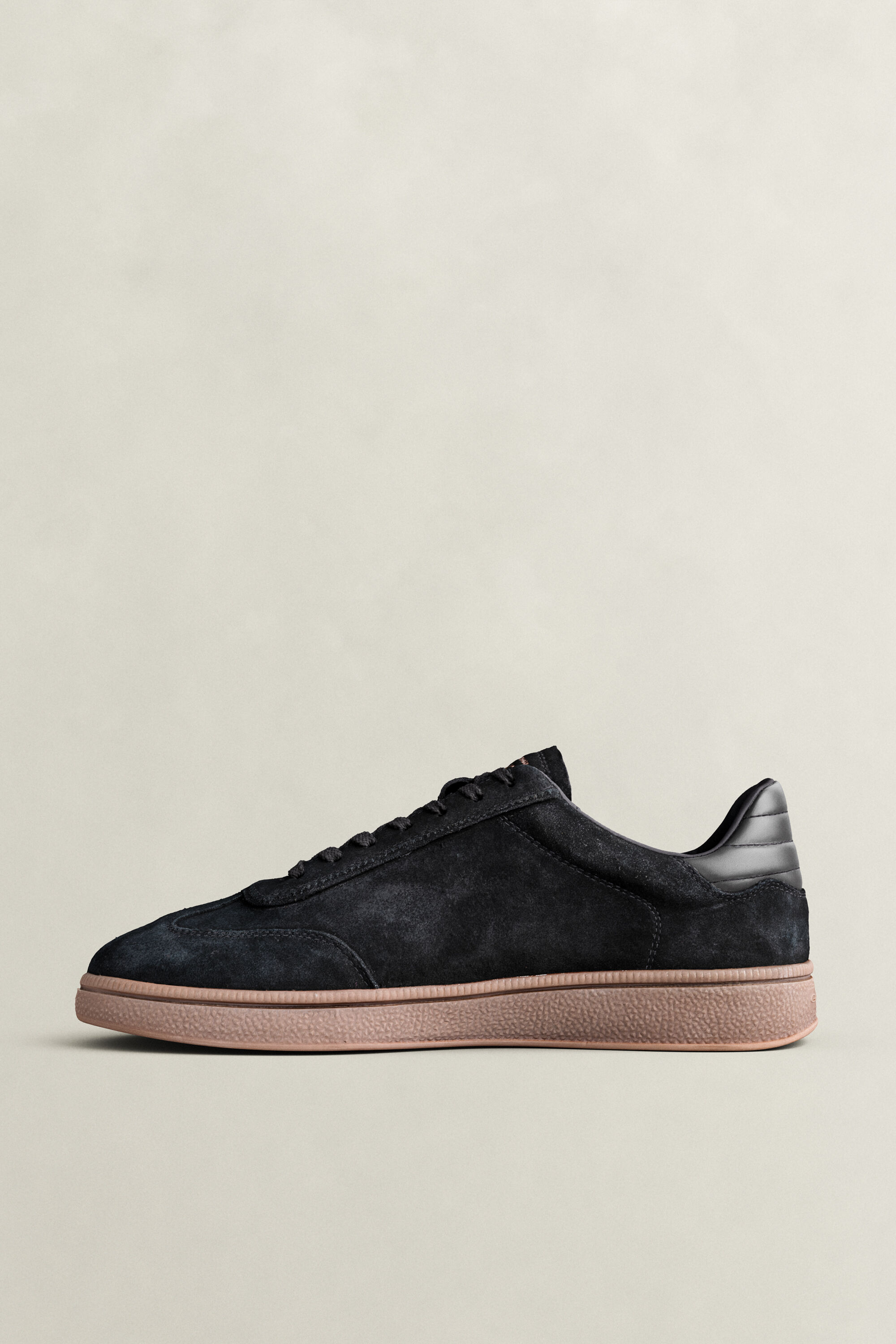 Cuzmo sneakers i ruskind