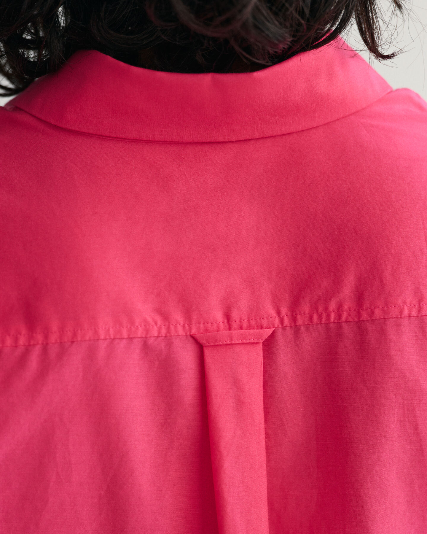 Relaxed fit bomuldssilkeskjorte med korte &aelig;rmer