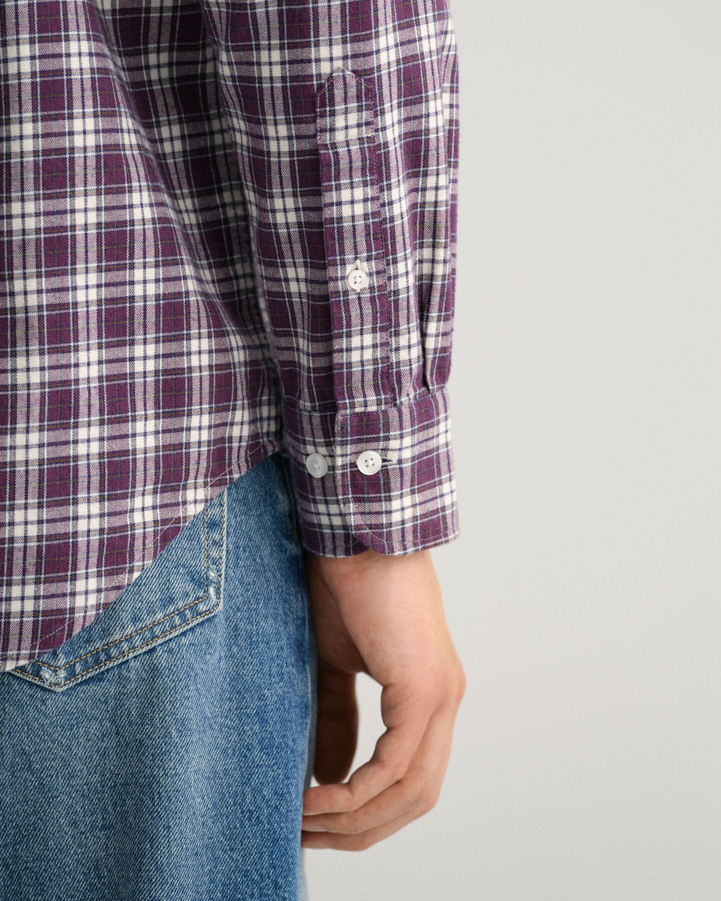 Regular fit ternet flannelskjorte