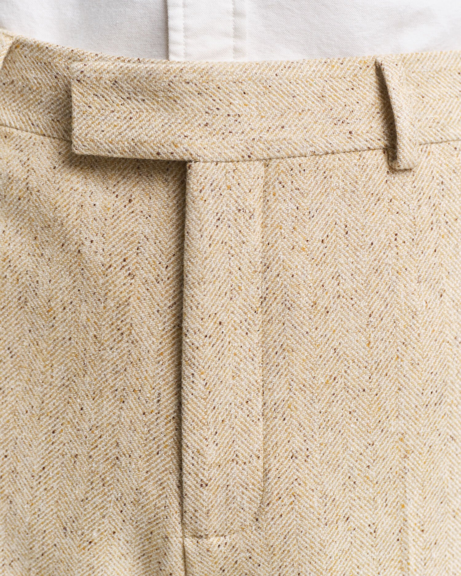 Relaxed fit jakkesæt-bukser med nister og sildebensmønster