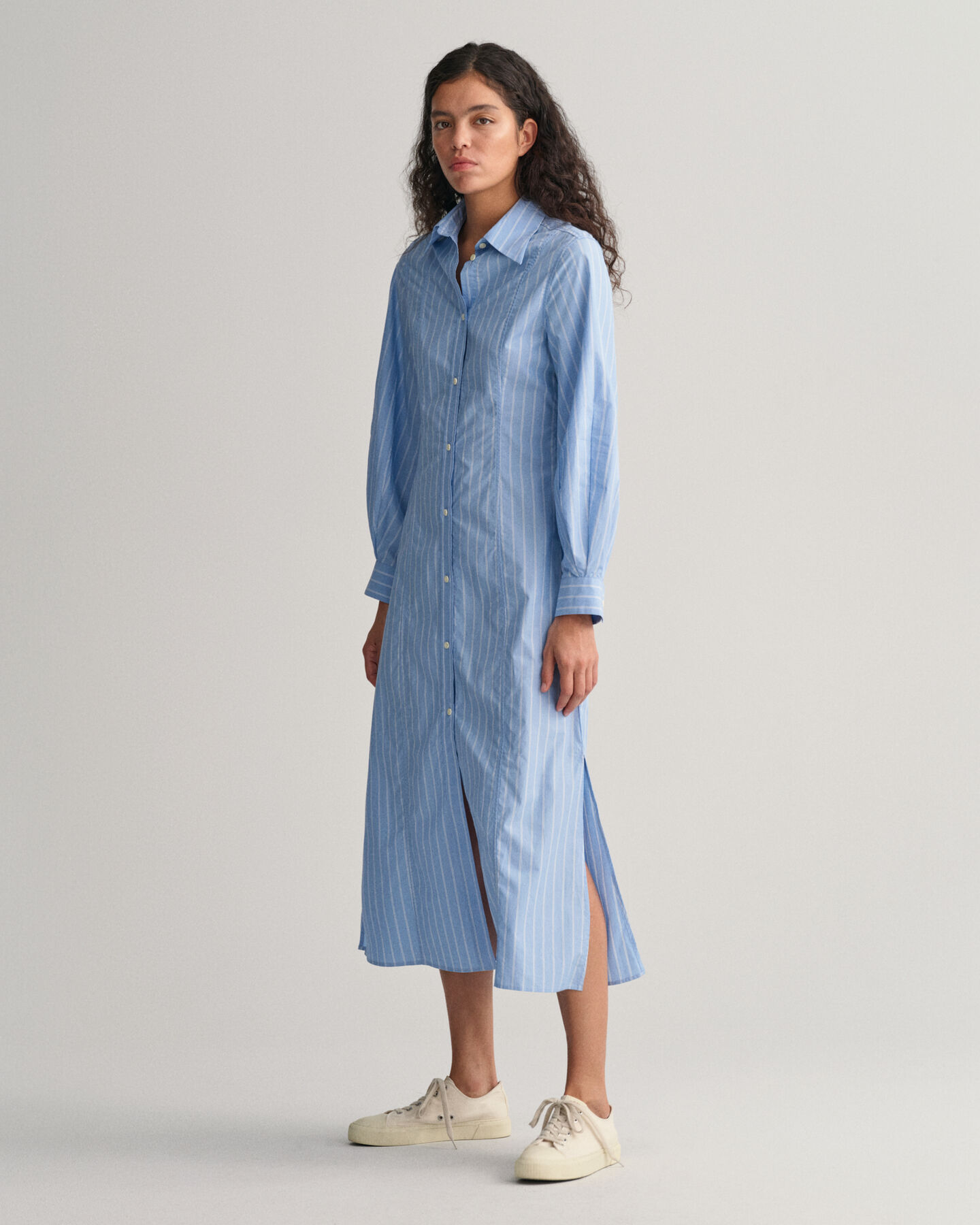 Stribet midi skjortekjole