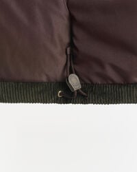 Pufferjakke i jernbanefløjl med dun