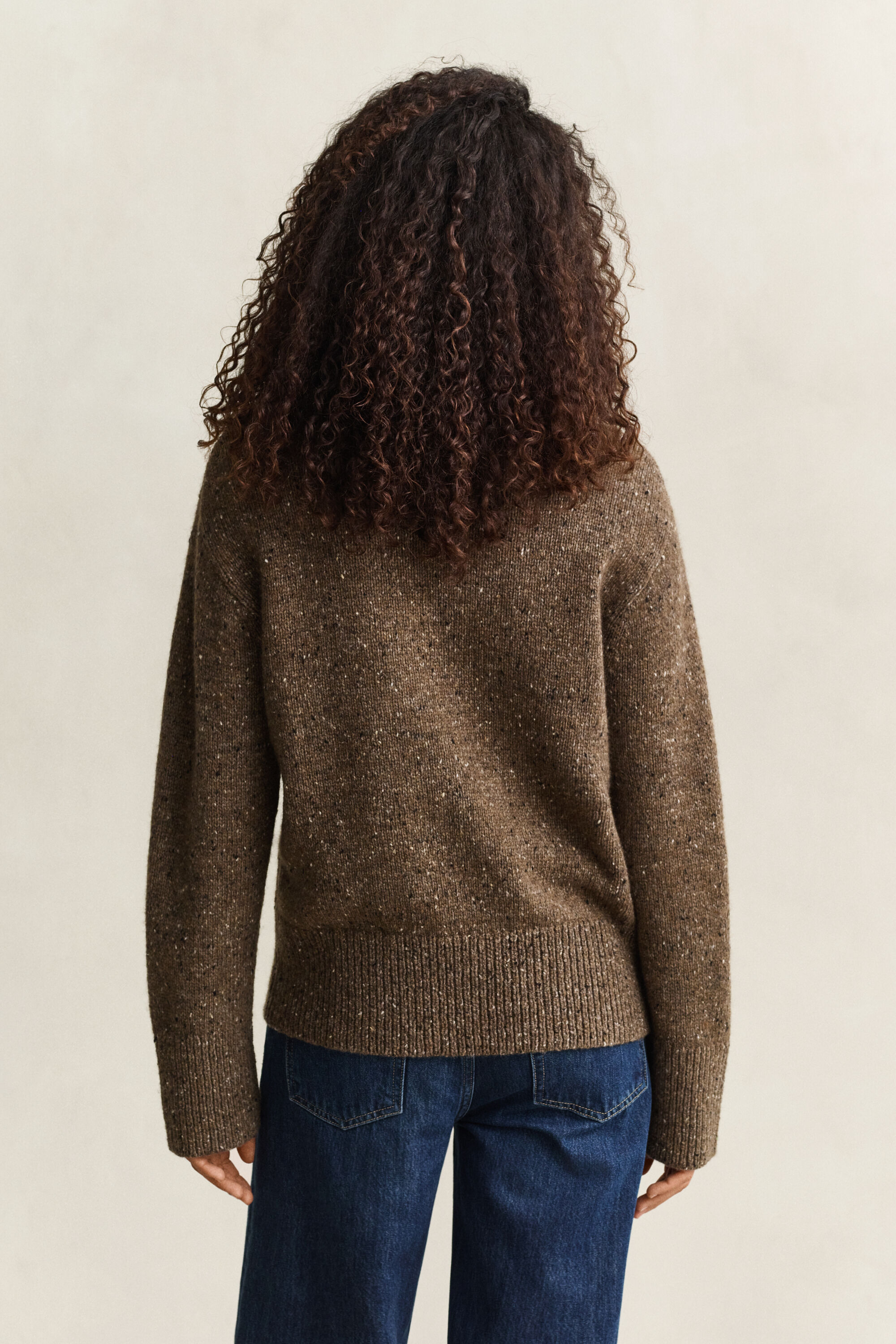 Sweater i uldblanding med nister