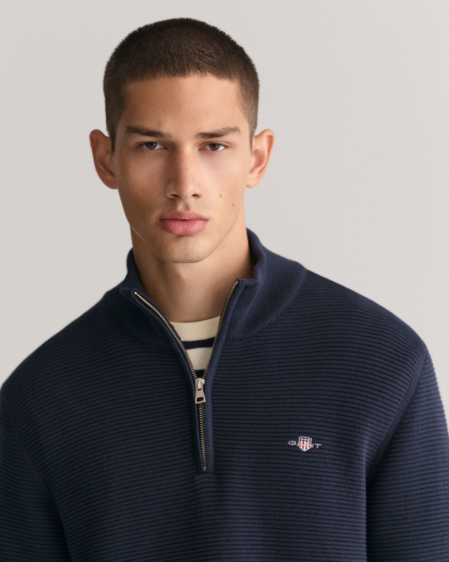 Tekstureret sweater af bomuld med halv lynl&aring;s