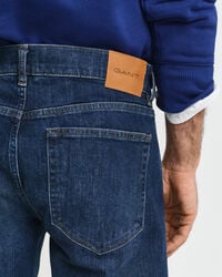Regular fit jeans