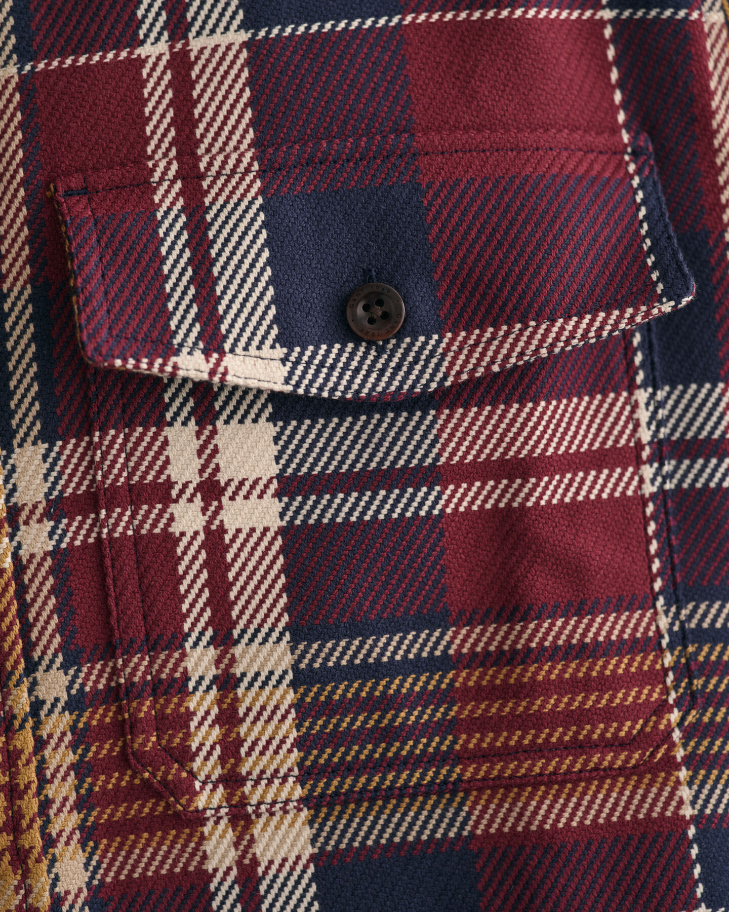 Ternet overskjorte i tung twill