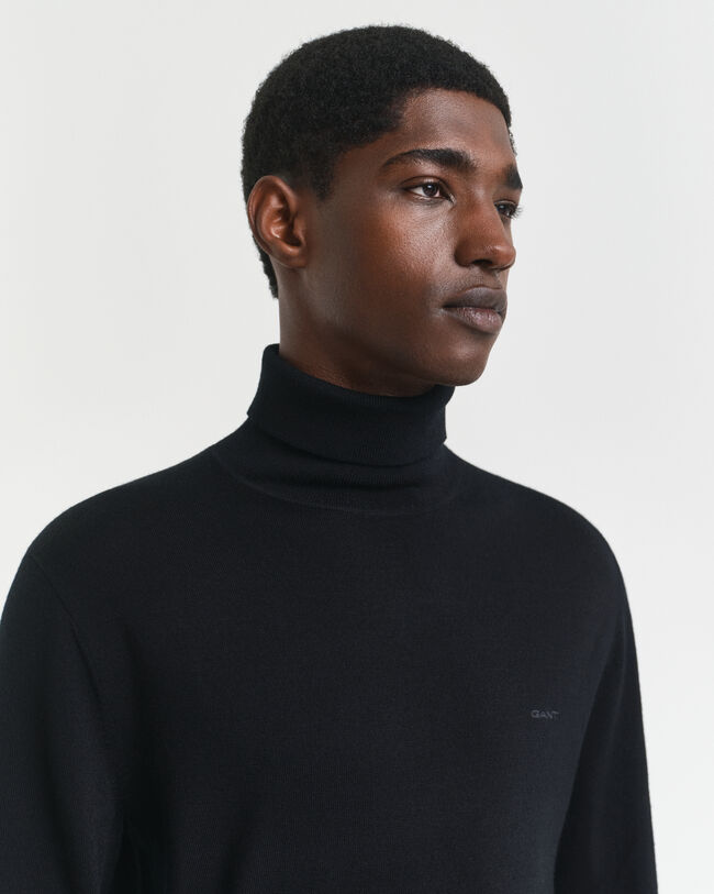 Rullekrave sweater af ekstra fin merinould