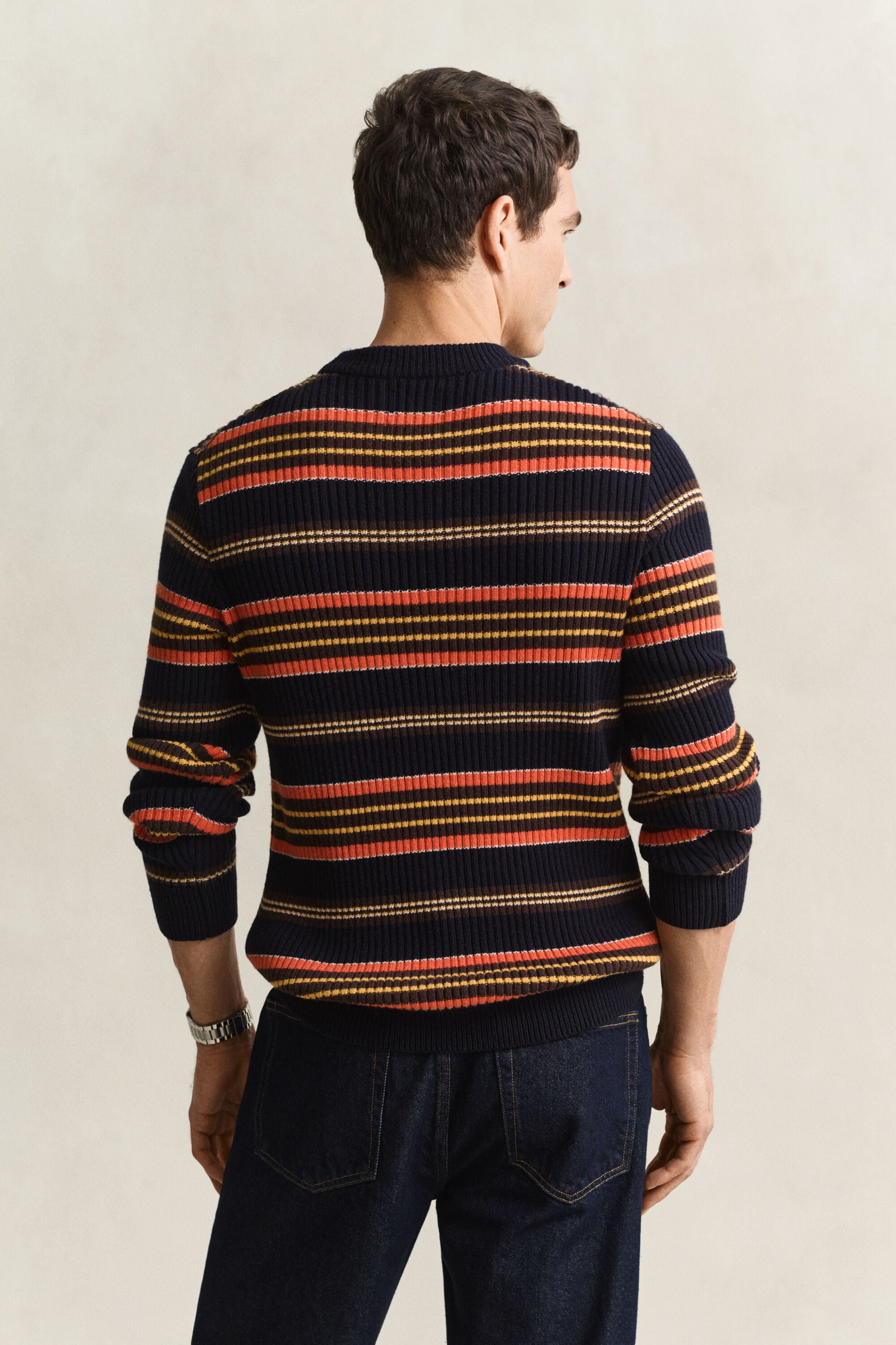 Stribet ribstrikket sweater