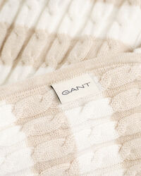 Baby stribet tæppe af bomuld med kabelstrik