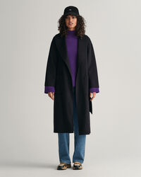 Ribstrikket sweater i uld med stående krave