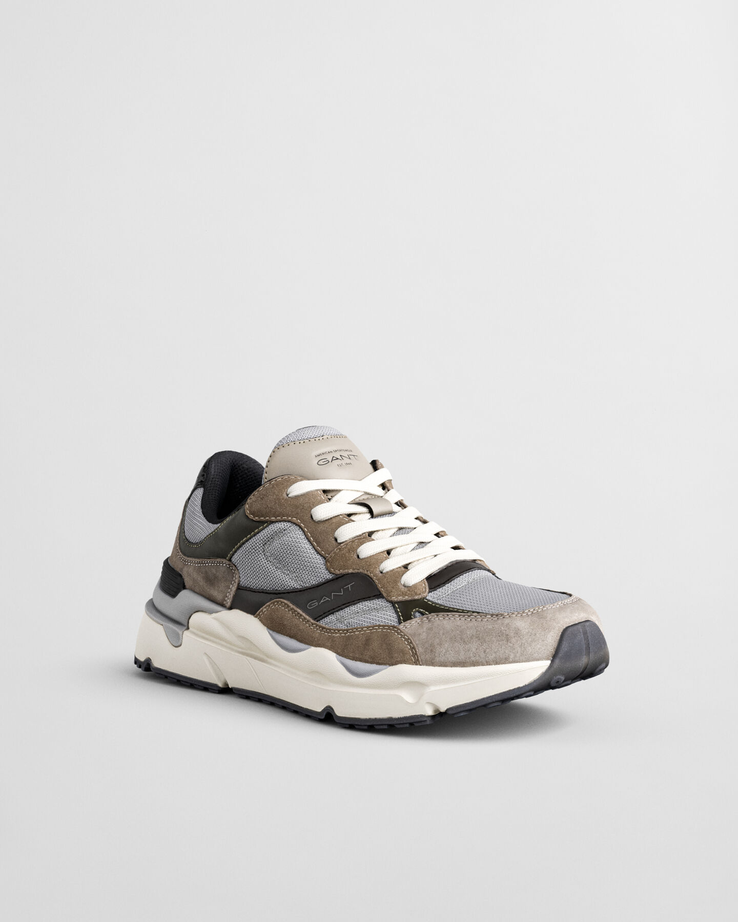 Zupimo sneaker af ruskind og mesh