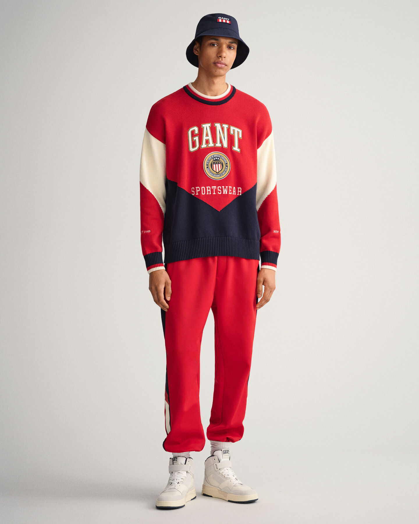 Crest Shield sweater med crewneck