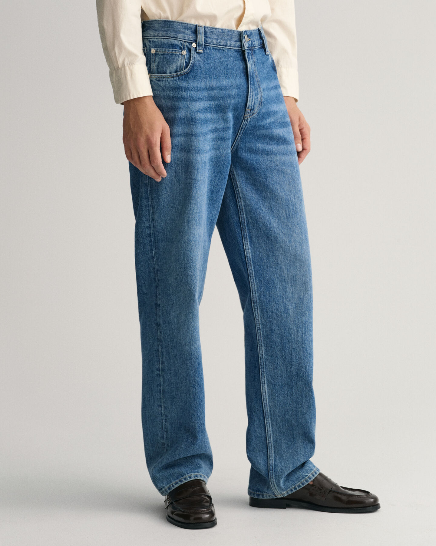 Relaxed fit stenvaskede jeans