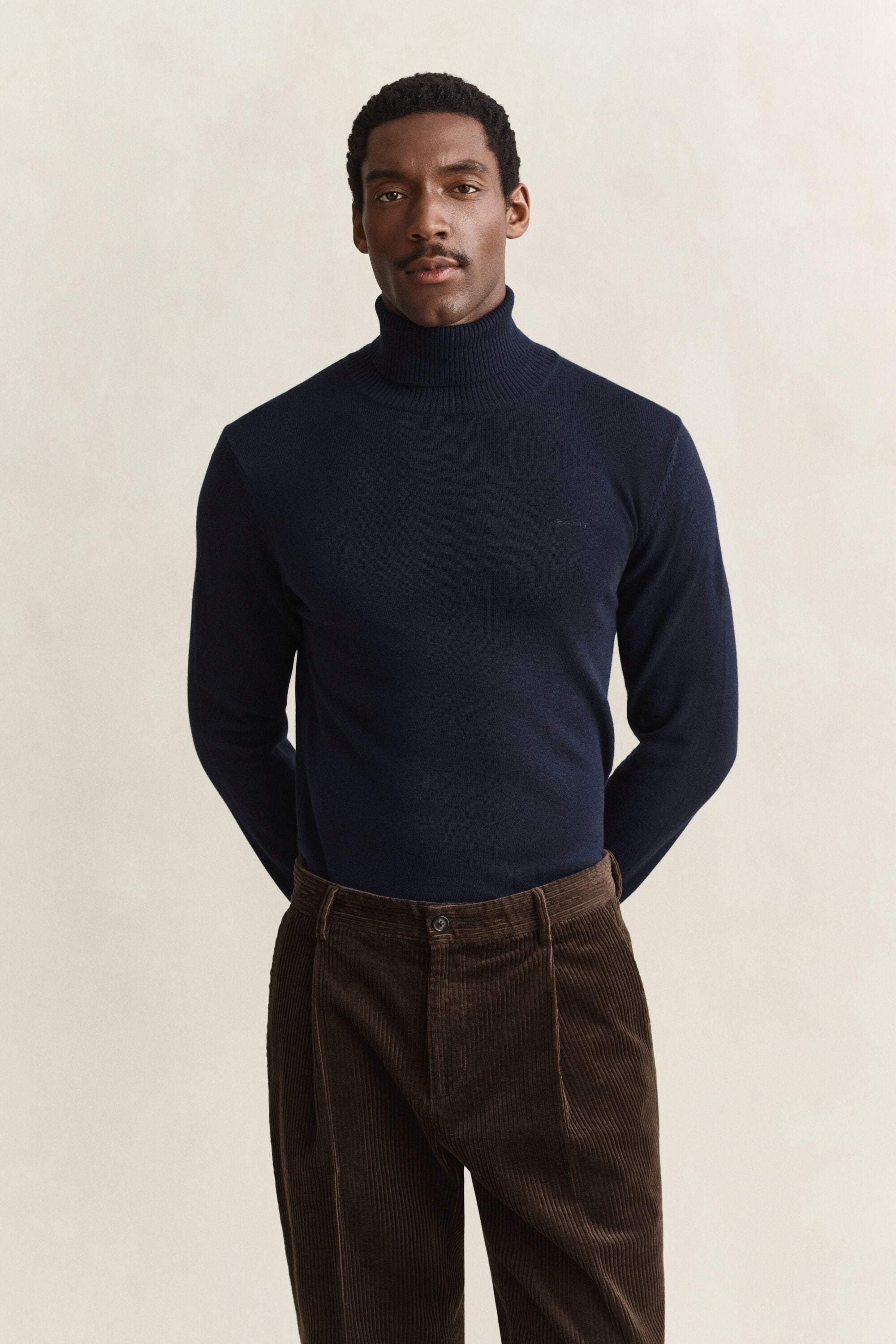 Sweater i bomuld og uld med rullekrave