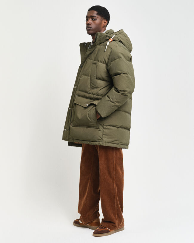 Tung dunjakke i mellemlængde