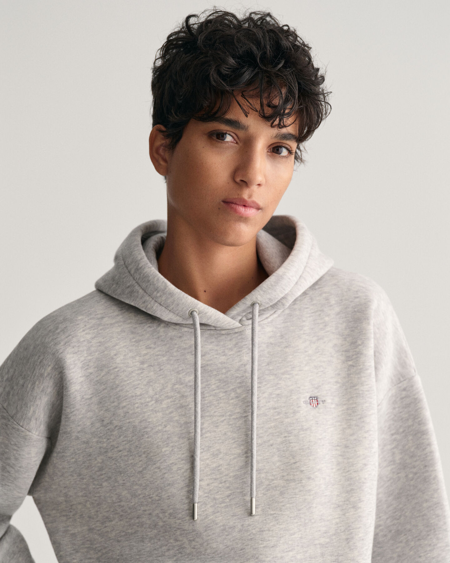 Shield h&aelig;ttetr&oslash;je