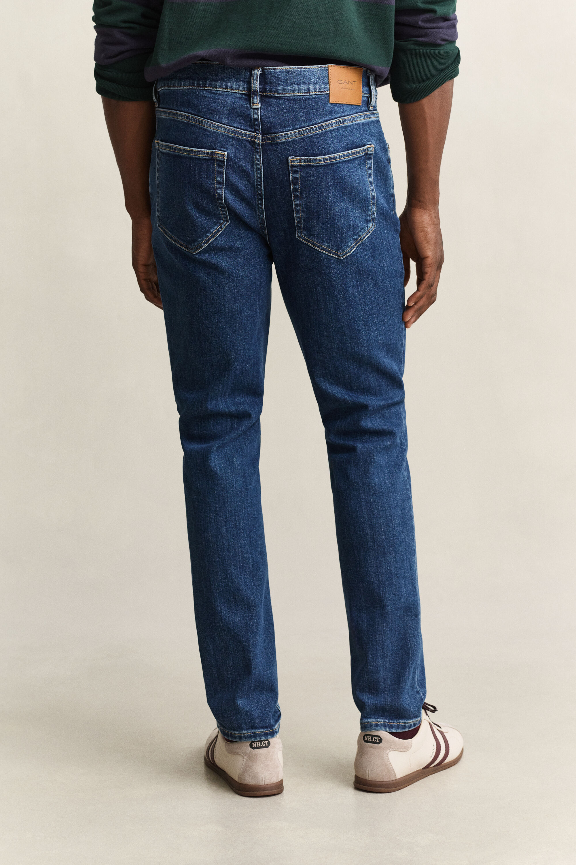 Slim jeans i let vask