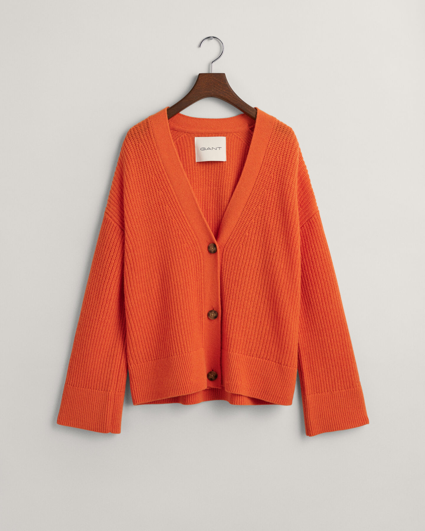 Ribstrikket cardigan af uld