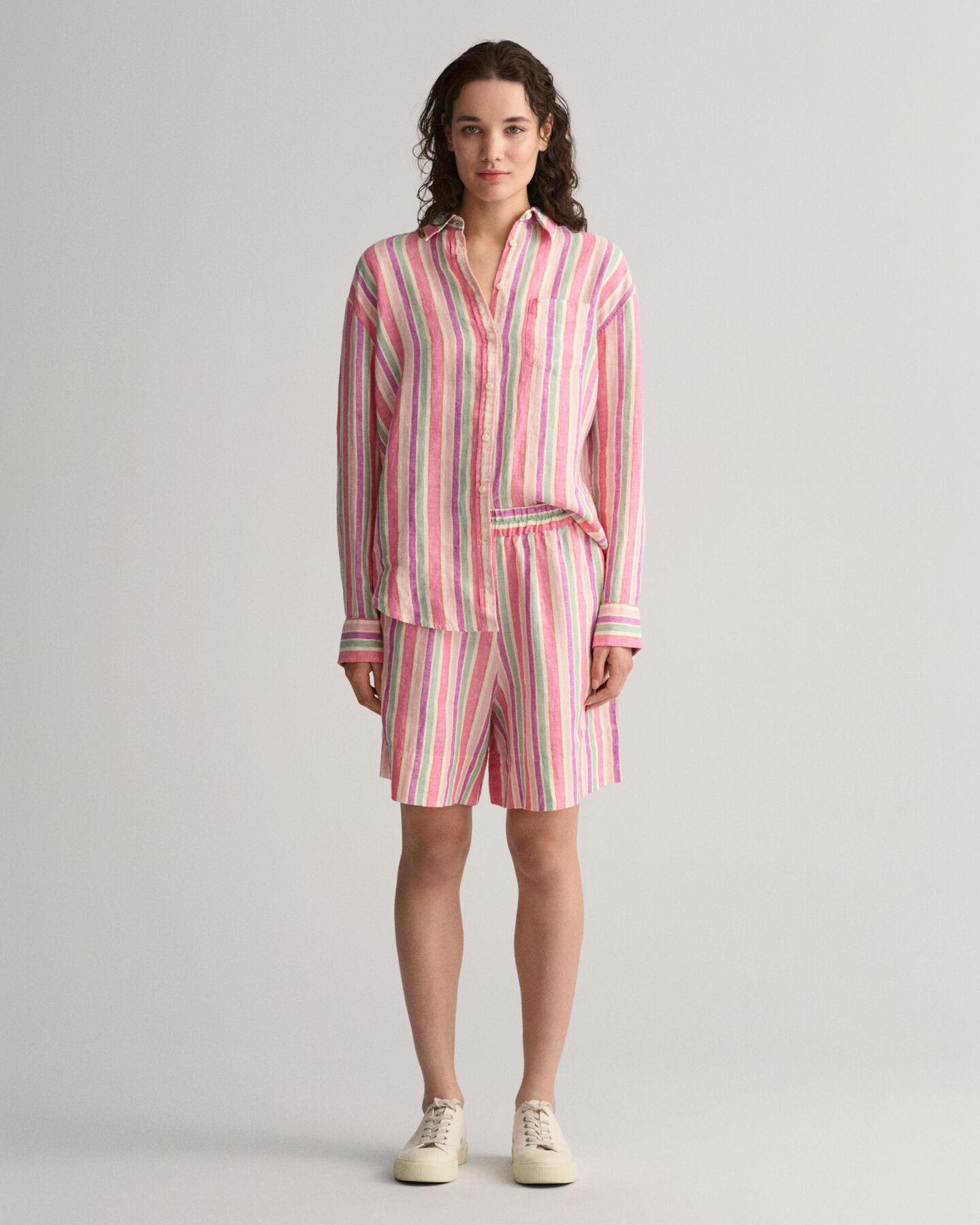 Flerstribede Pull-On-shorts af hør