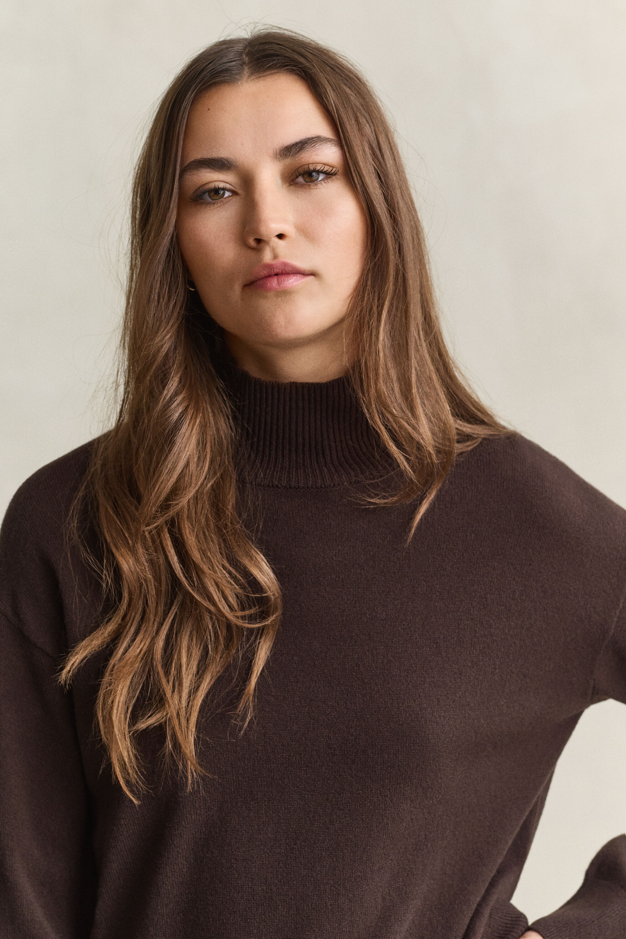Sweater med mock-neck i luksuriøs lammeuld