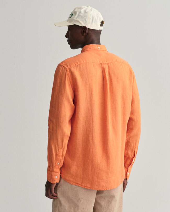 Regular fit garment-dyed hørskjorte