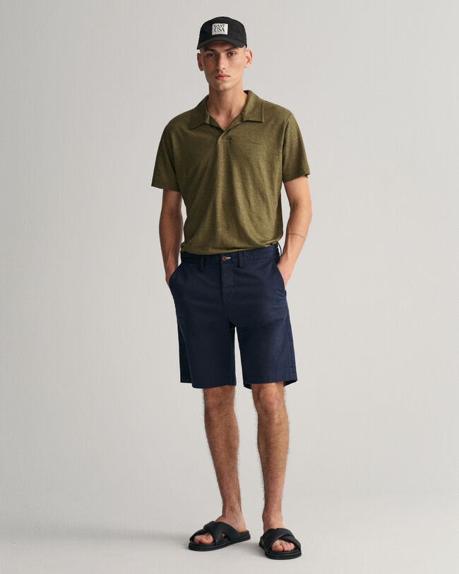 Hallden Slim fit shorts af twill