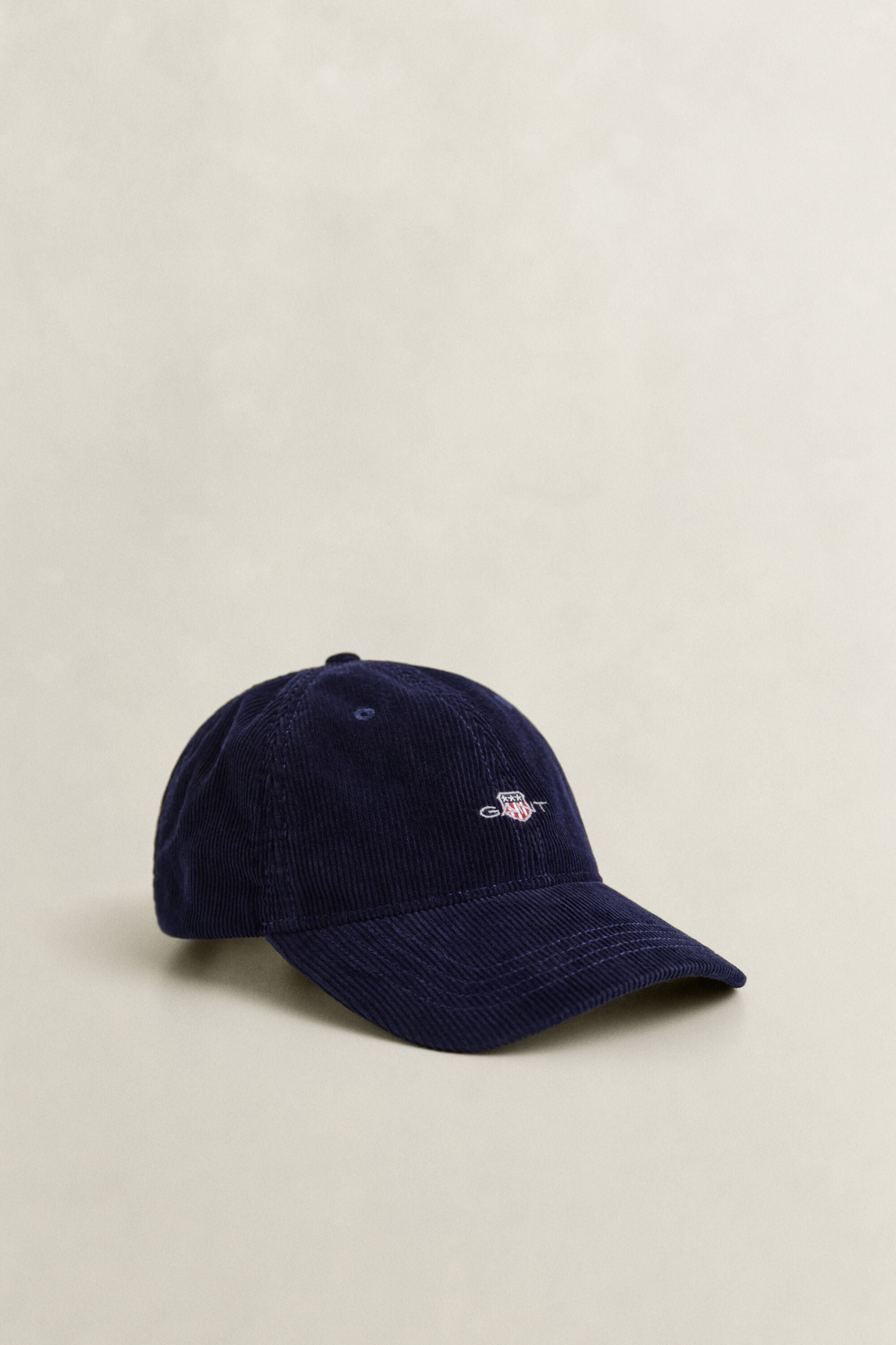 Shield cap af jernbanefløjl
