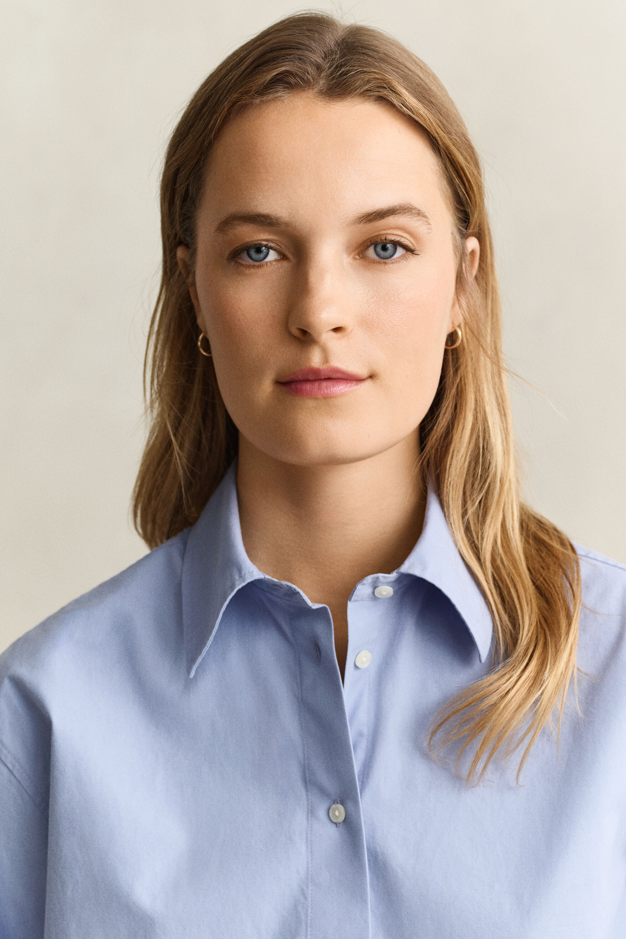 Relaxed poplin skjorte