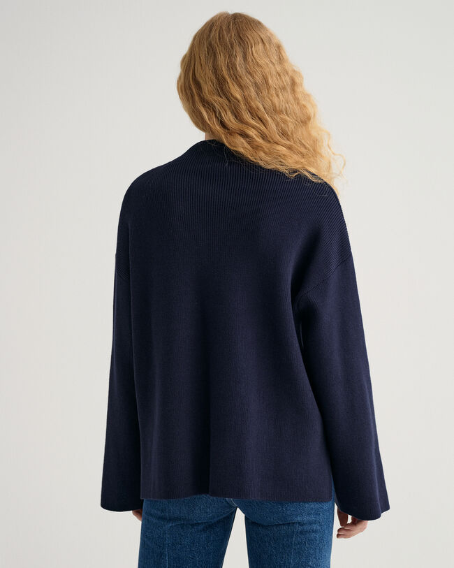Ribstrikket sweater med mock-neck