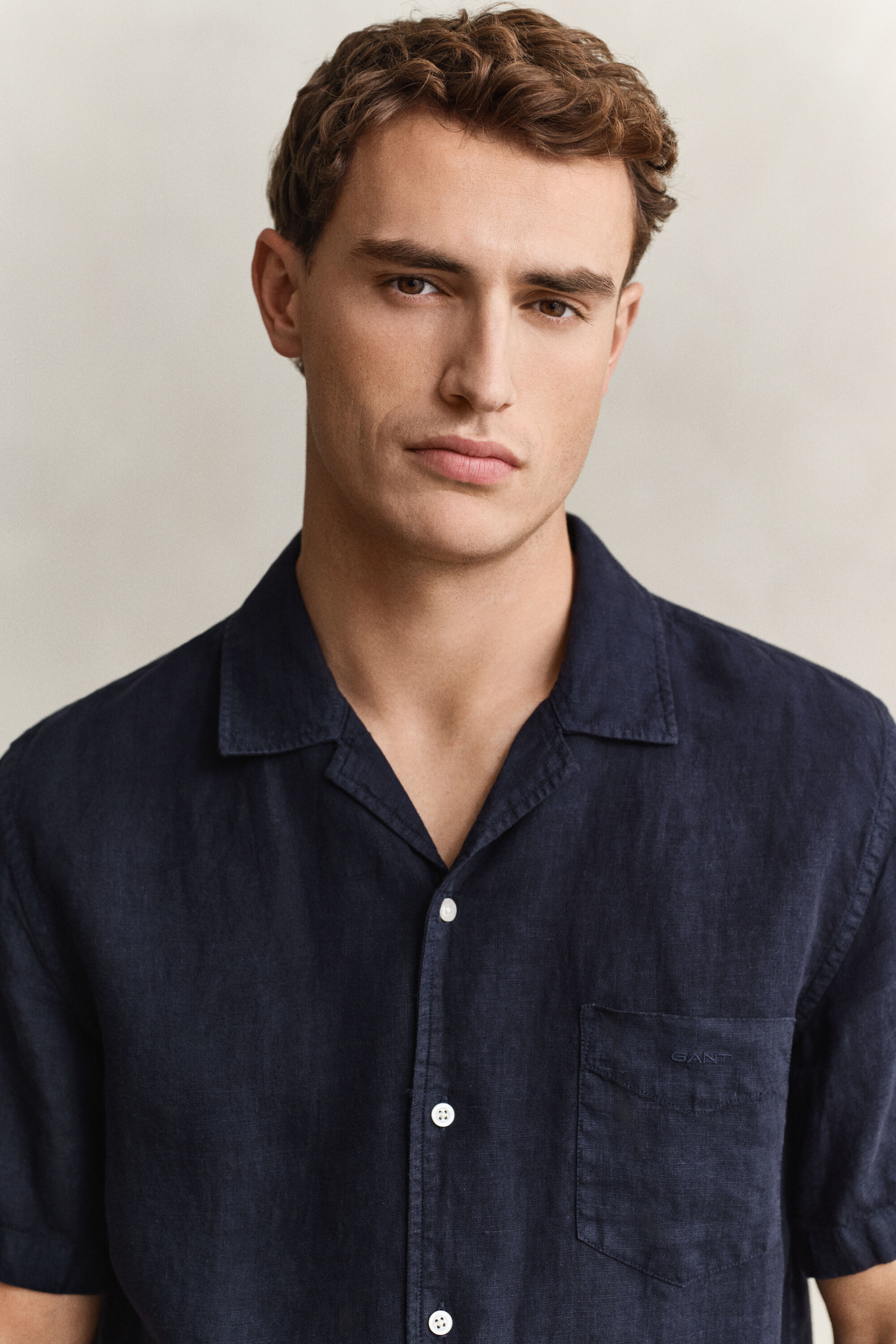 Kortærmet skjorte af hør