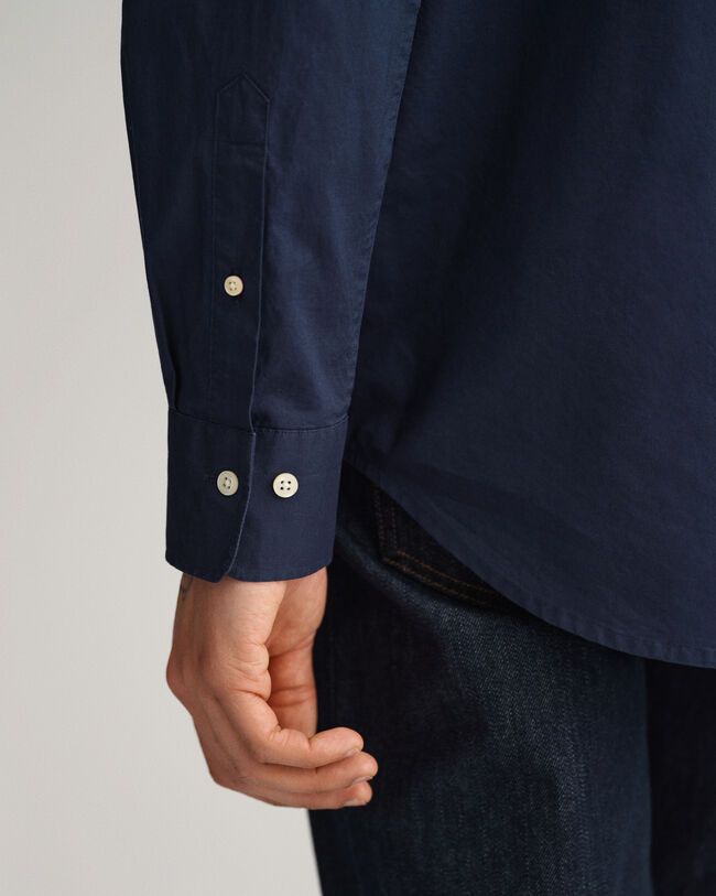 Regular fit t&aelig;tv&aelig;vet skjorte