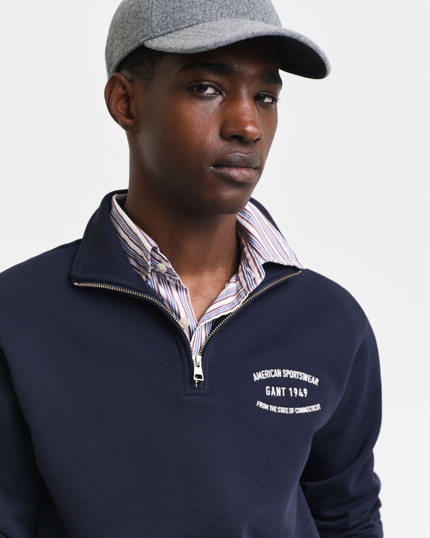 Sweatshirt med lille grafik og halv lynl&aring;s