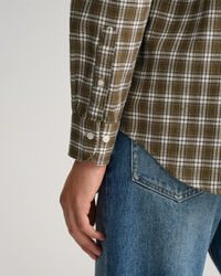 Regular fit ternet flannelskjorte