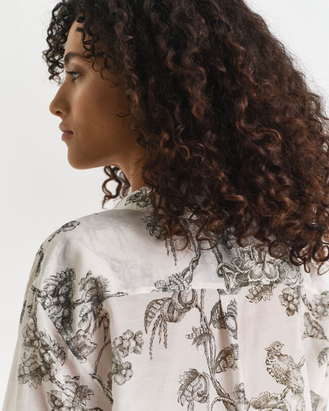 Relaxed fit bomuldssilkeskjorte med træ-tryk