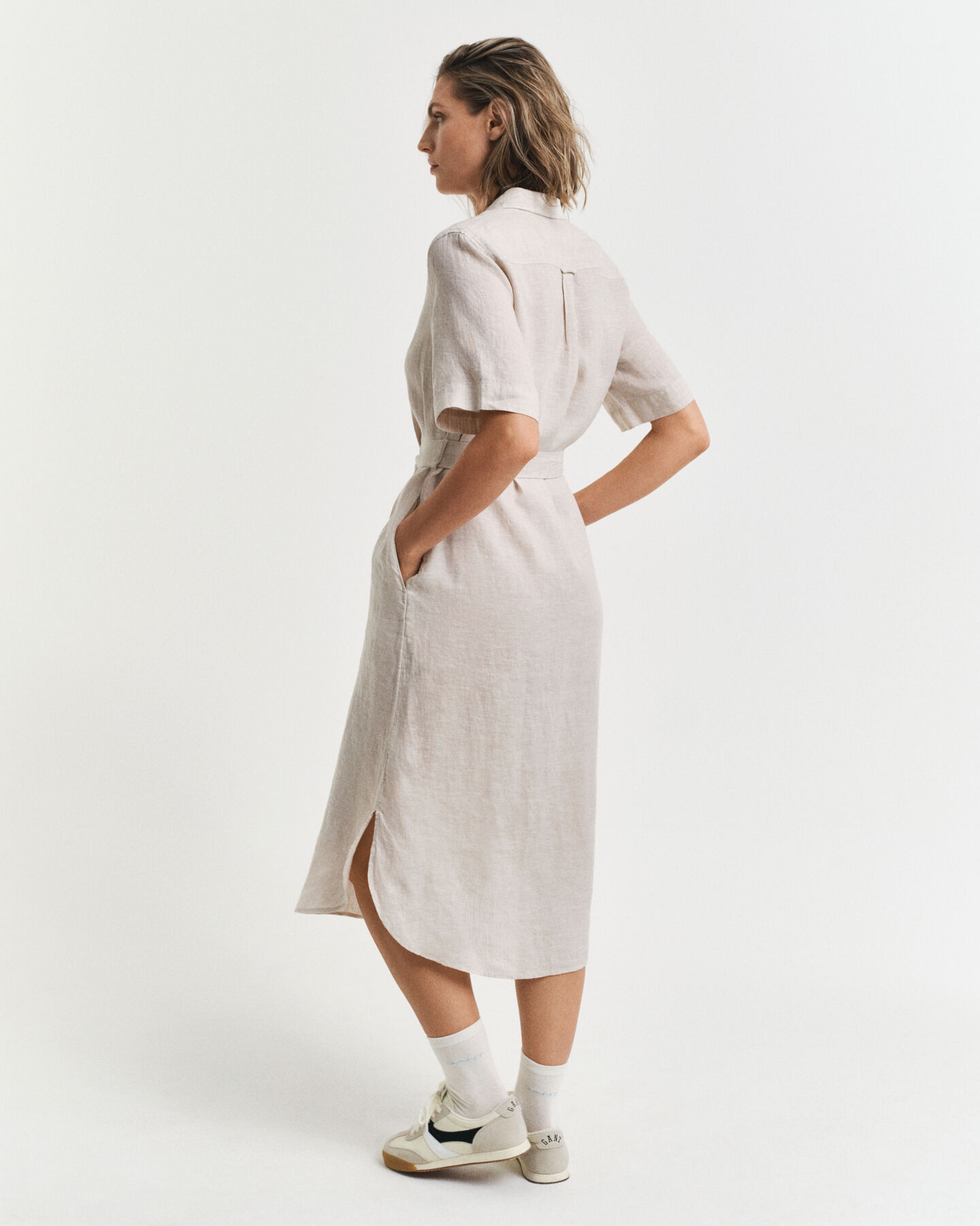 Skjortekjole af h&oslash;r med korte &aelig;rmer