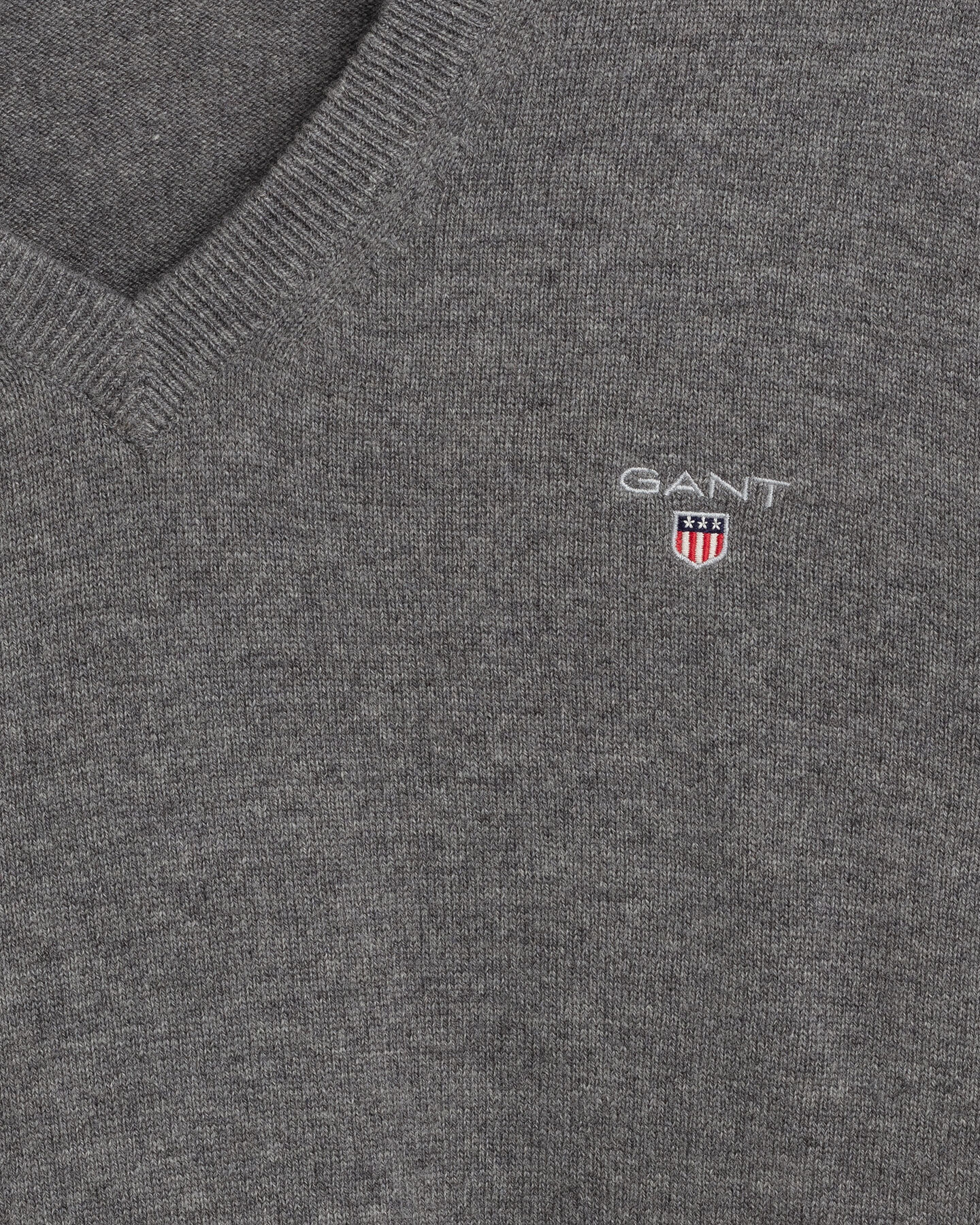 Sweater med V-hals af ekstra fin lammeuld