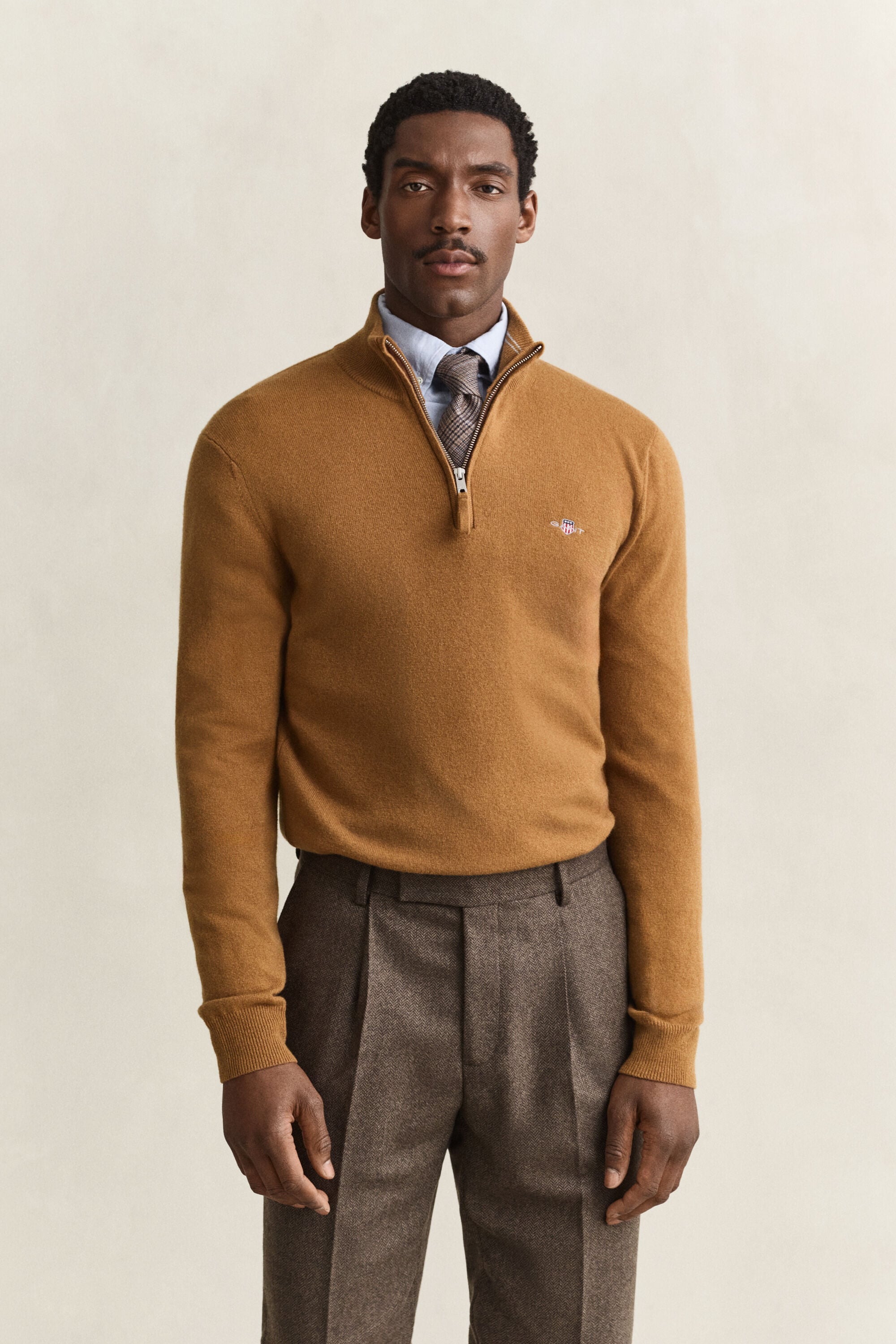 Sweater i lammeuld med halv lynlås