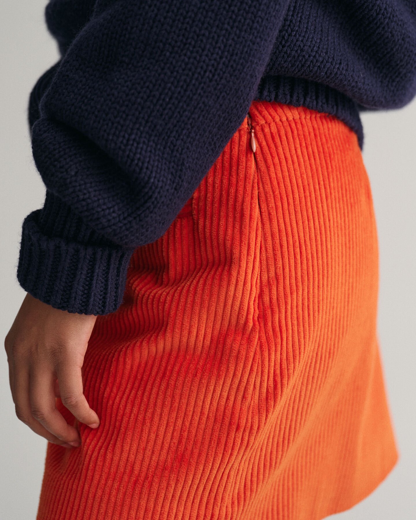 Mini nederdel af jernbanefløjl