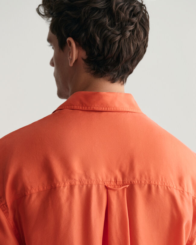 Relaxed fit vasket silkeskjorte med korte &aelig;rmer