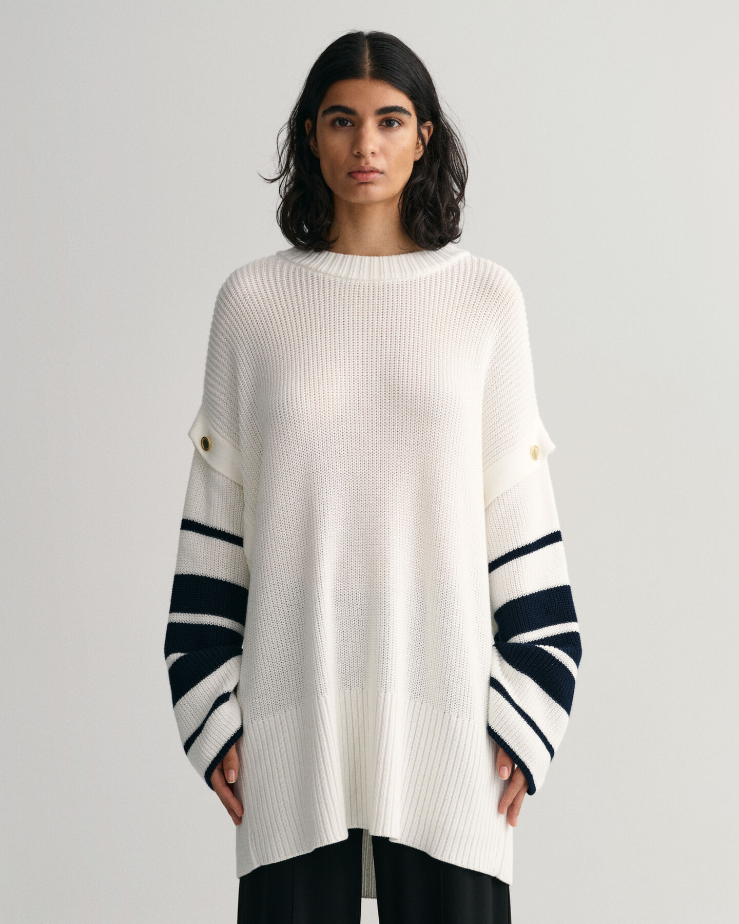 Oversized stribet sweater med crewneck