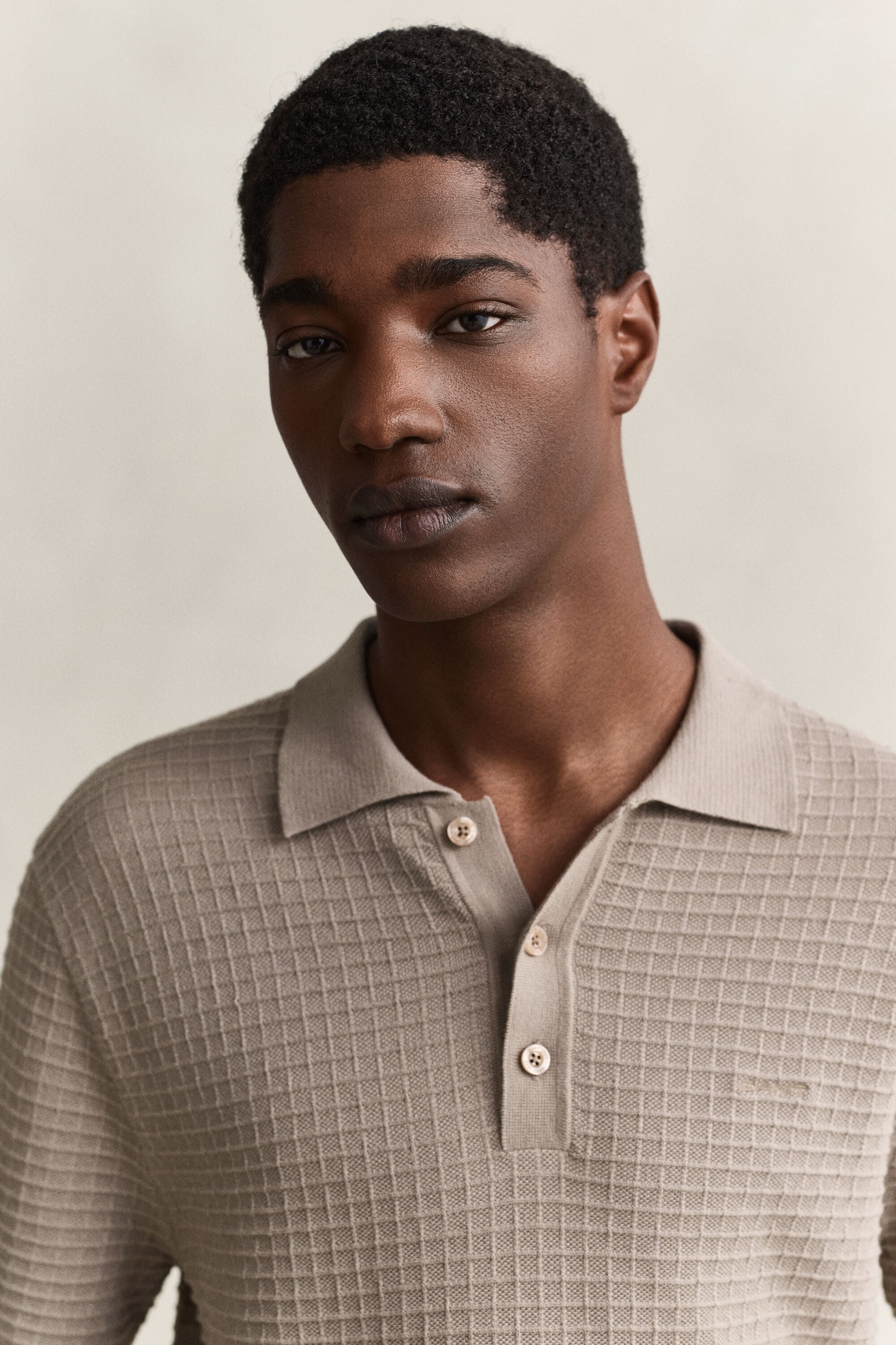 Tekstureret polosweater