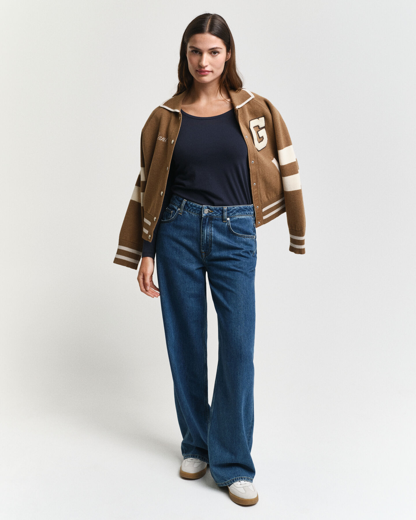 Langærmet top med rund halsudskæring