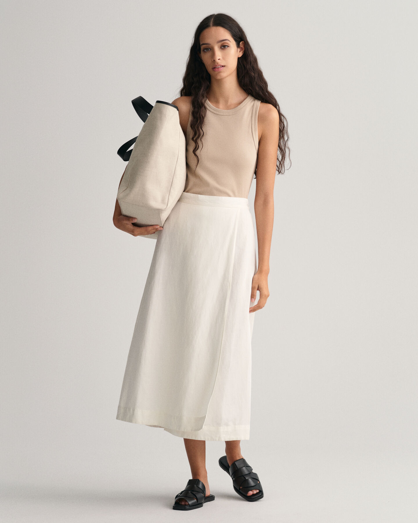 Midi nederdel i hør- og viskoseblanding