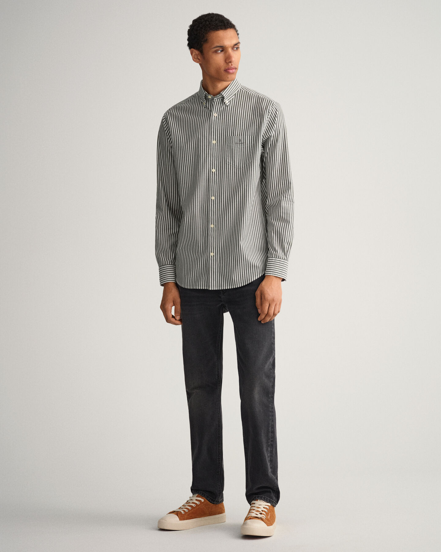 Regular fit stribet t&aelig;tv&aelig;vet skjorte