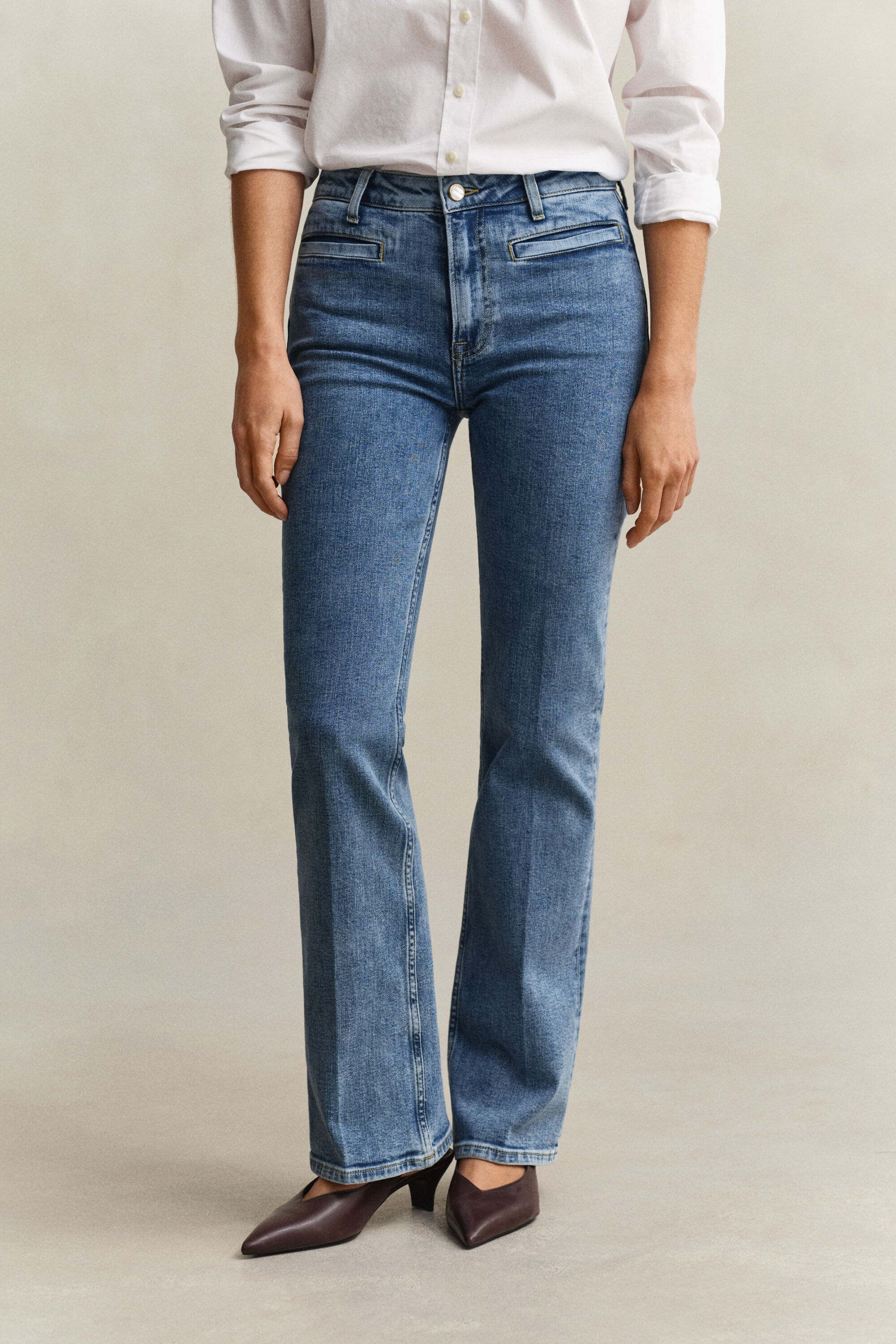 Monogram jeans med svaj