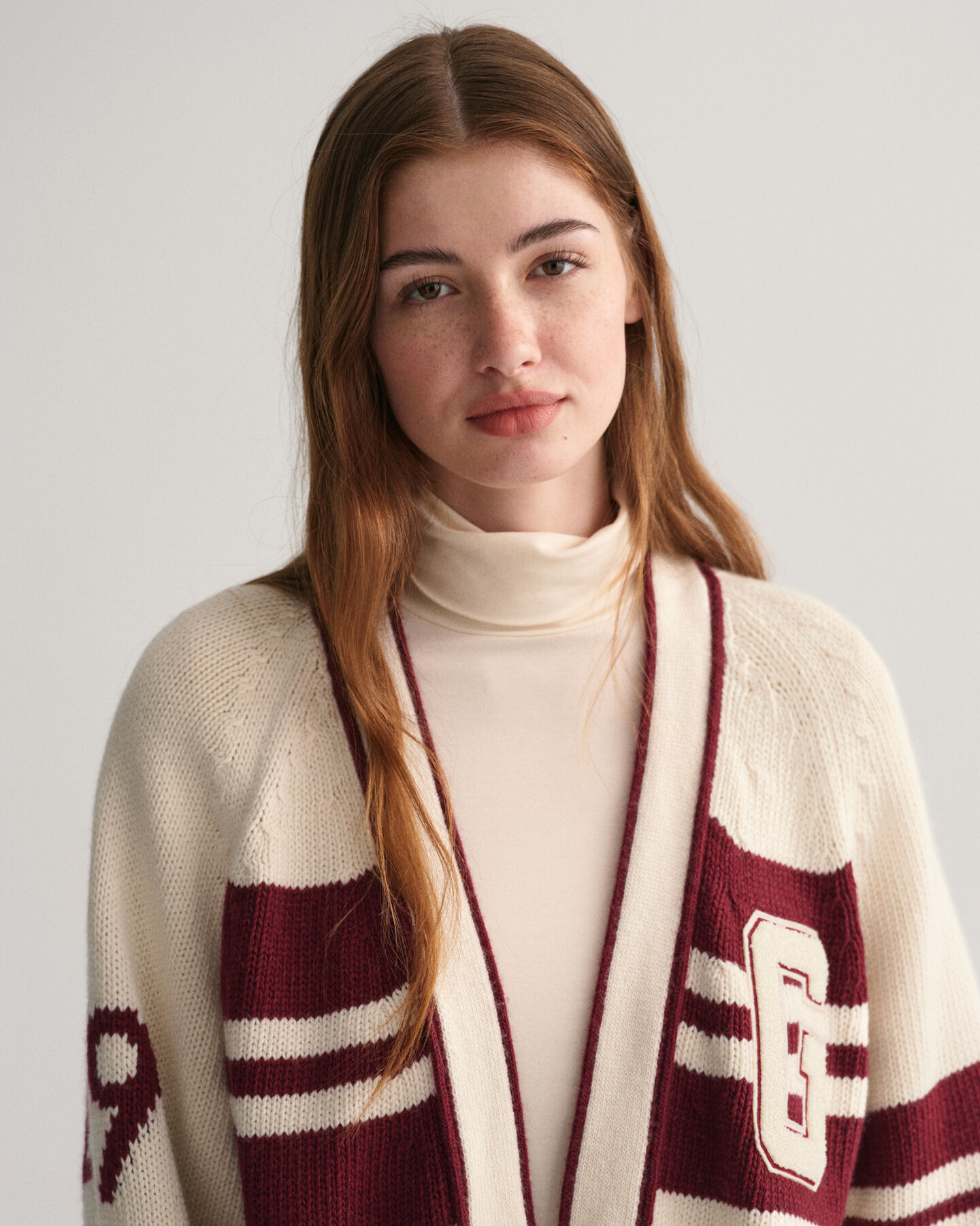 GANT Varsity cardigan med V-hals